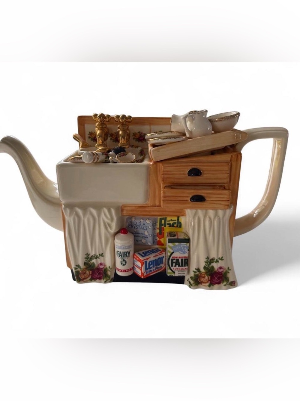 VTG Royal Albert Sink Co. Cardew Design Novelty Teapot Old Country Roses 1996